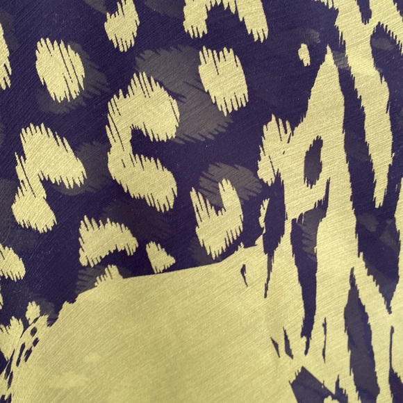 Green one shoulder animal print top - Picture 2 of 3